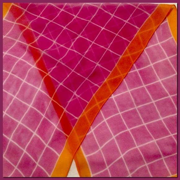 Bright Grid Scarf_058 - Picture 2 of 7